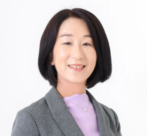 臼井 成美 氏