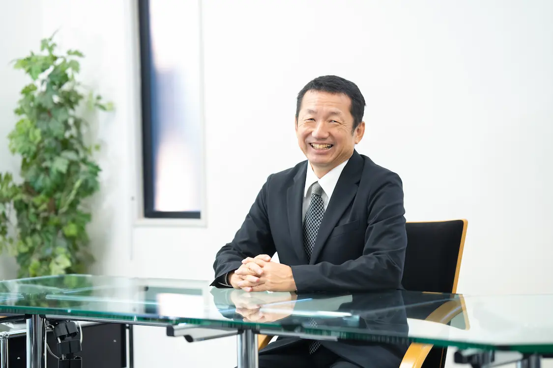 学校法人中日学園 中日美容専門学校